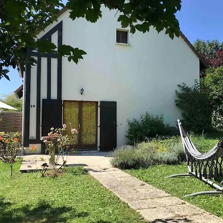 Holiday home Maison Jardin 4 Personnes *
